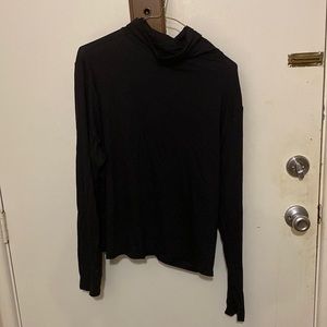 Black thin turtleneck shirt